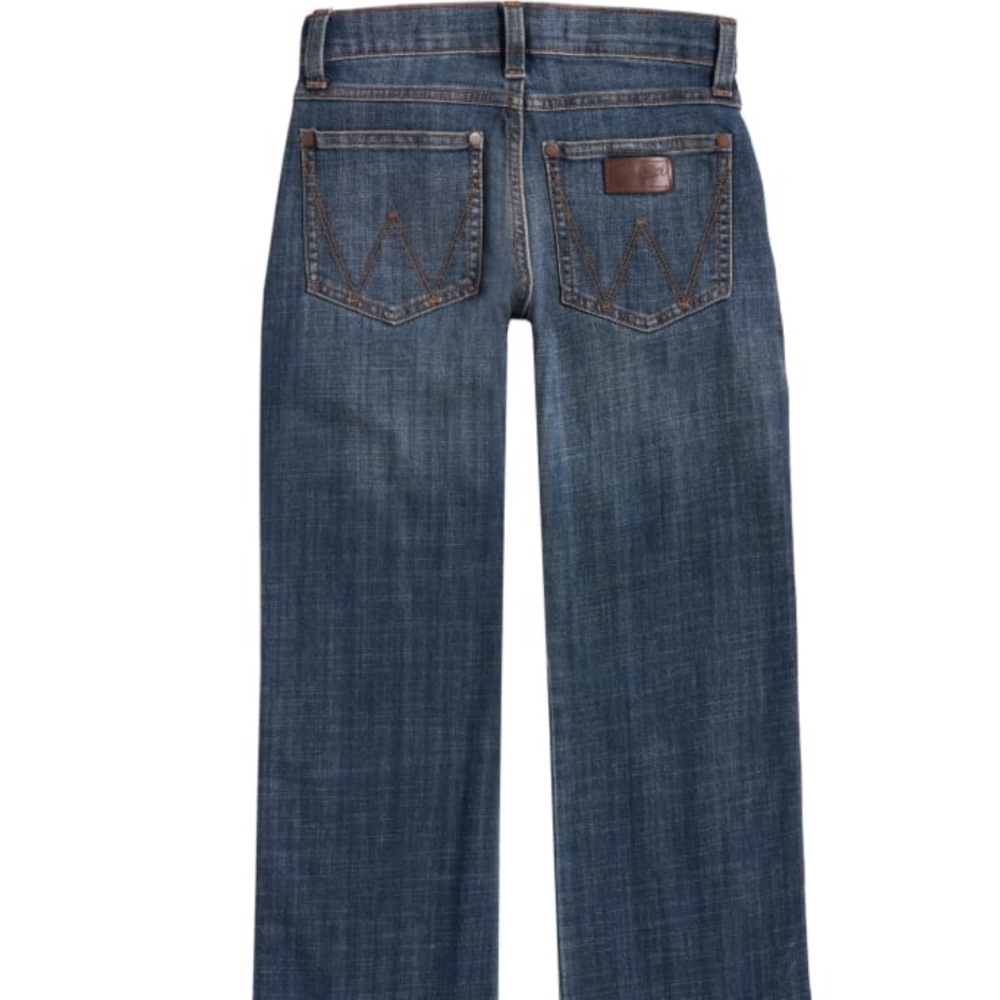 Wrangler Retro Bootcut size 14 HUSKY with adjustable waist.